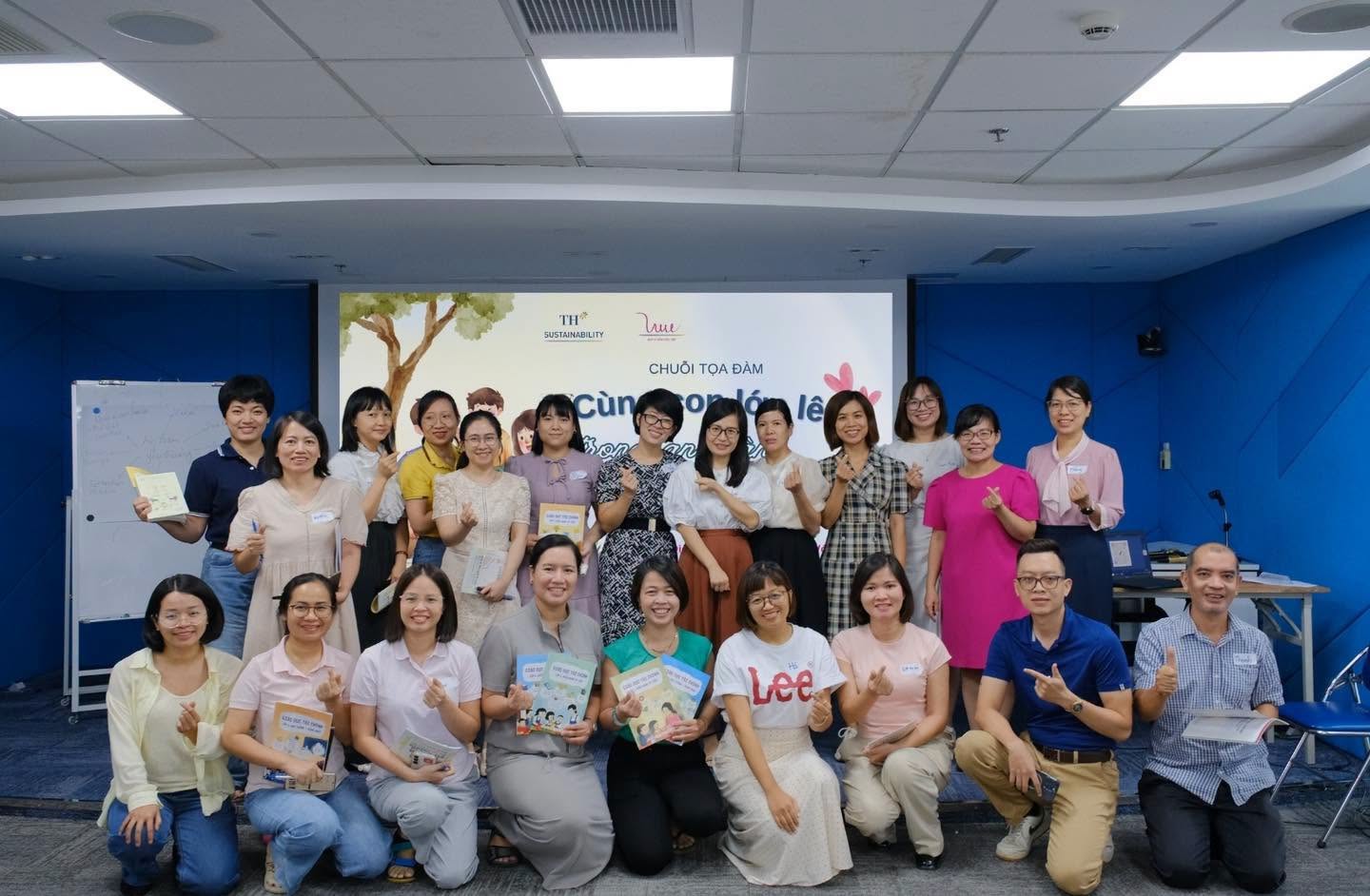 Cùng cha mẹ phá vỡ những rào cản trên hành trình cùng con lớn lên an toàn và yêu thương